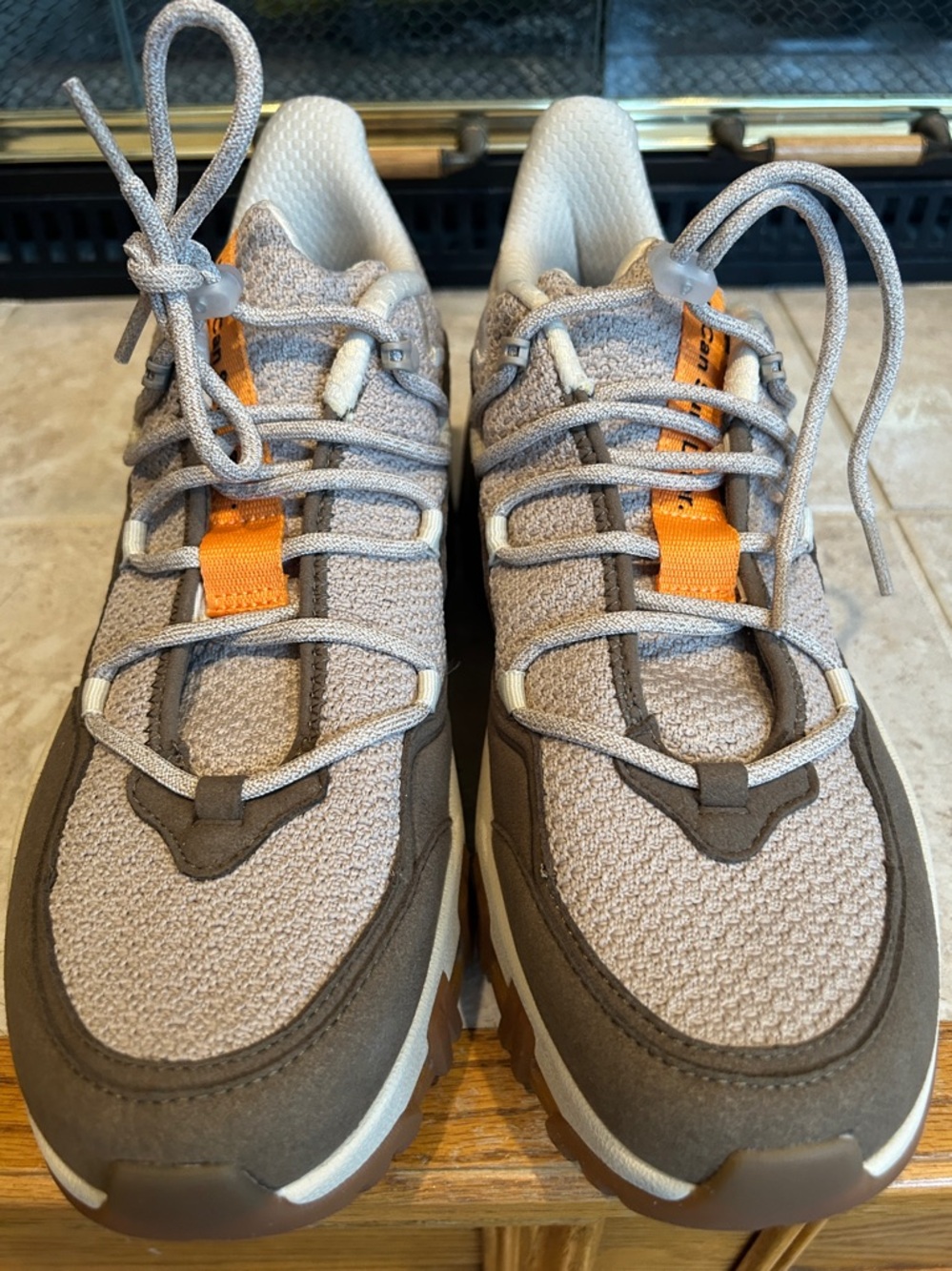P448 Men's Low-Top Sneakers in Beige, Brown & Gum Outsole - Picture 3 of 6